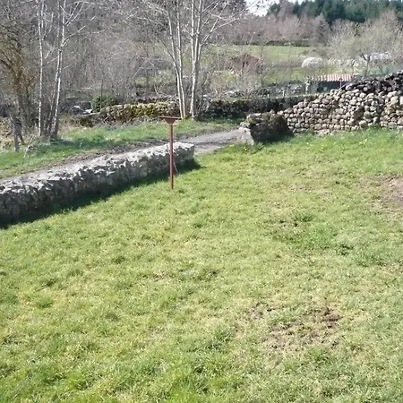 Gite De La Croix * Apinac